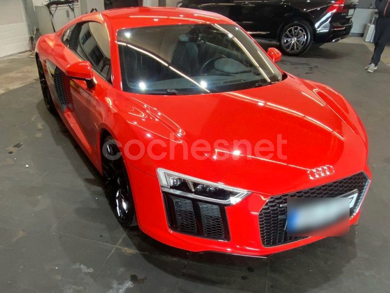 AUDI R8 5.2 FSI plus quattro S tro