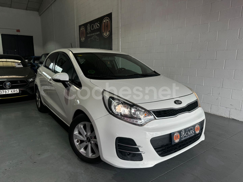 KIA Rio 1.2 CVVT UEFA Euro2016 EcoDynamics