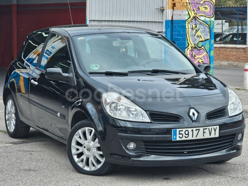 RENAULT Clio Dynamique 1.6 16v