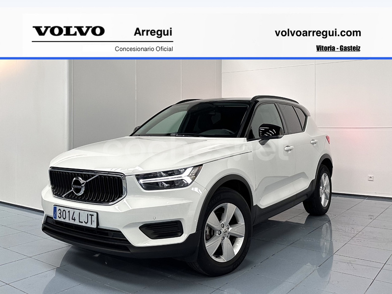 VOLVO XC40 1.5 T2 Momentum