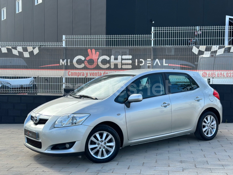 TOYOTA Auris 1.6 VVTi Dual Luna