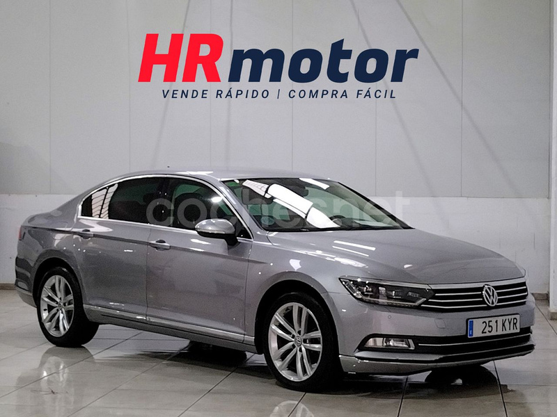 VOLKSWAGEN Passat Sport 2.0 TDI DSG