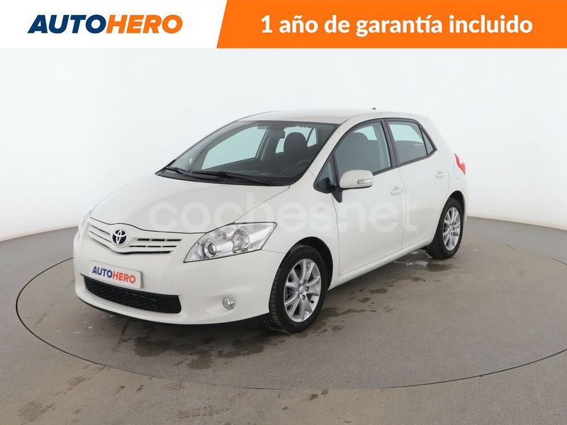 TOYOTA Auris 130 Active