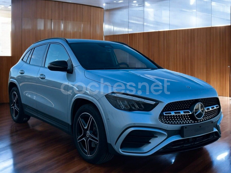 MERCEDES-BENZ GLA GLA 200