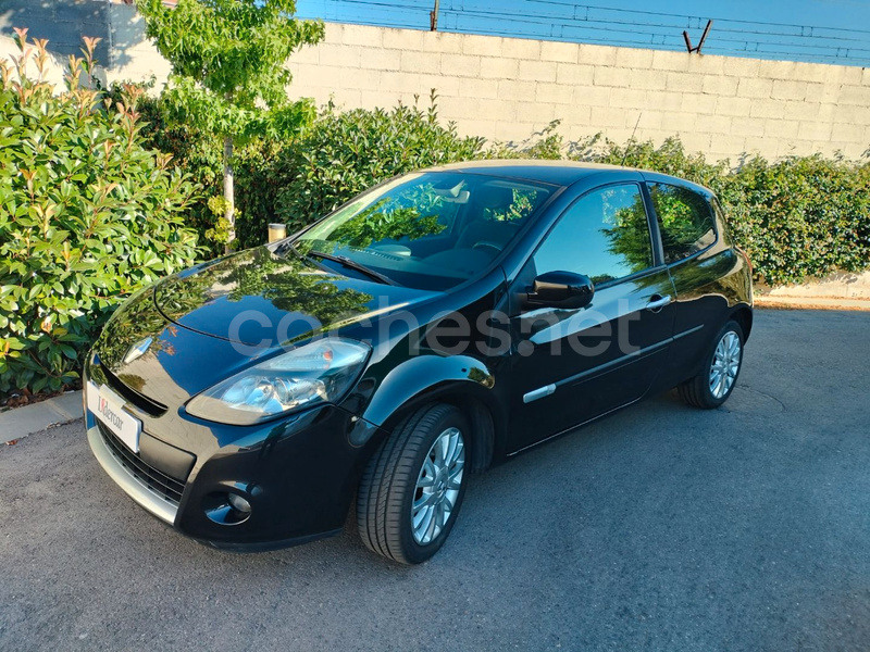 RENAULT Clio Exception TCE100 eco2