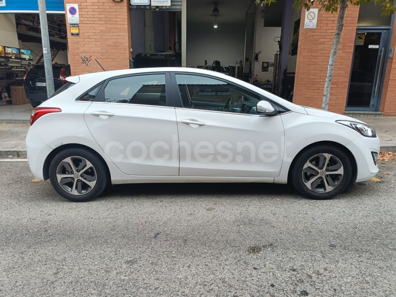 HYUNDAI i30 1.4 Essence