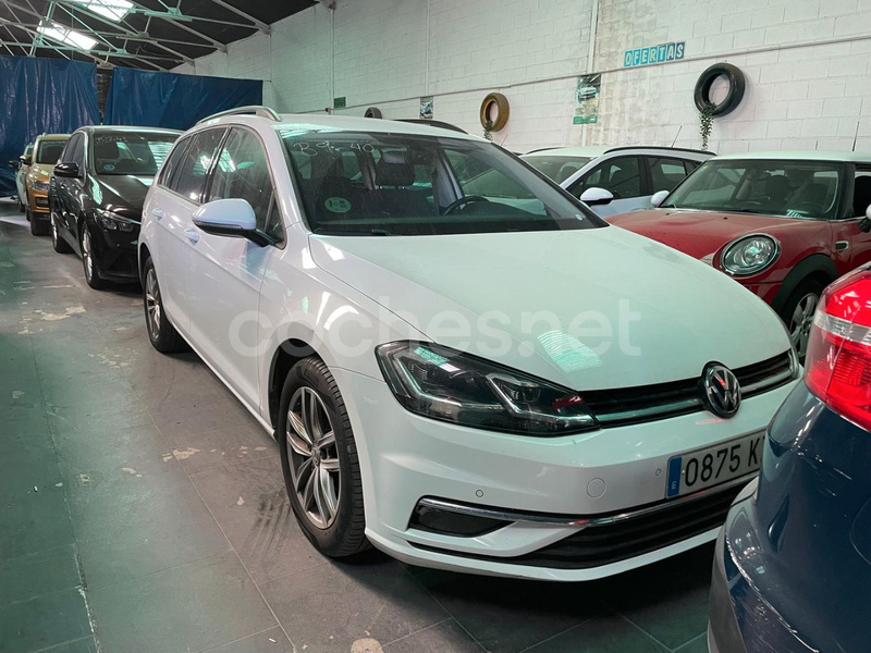 VOLKSWAGEN Golf Advance 1.6 TDI Variant