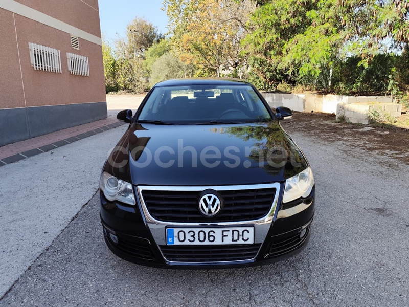 VOLKSWAGEN Passat 2.0 FSI Highline