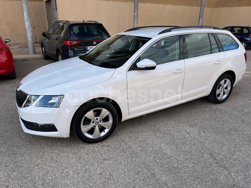 SKODA Octavia Combi 1.6 TDI CR Ambition