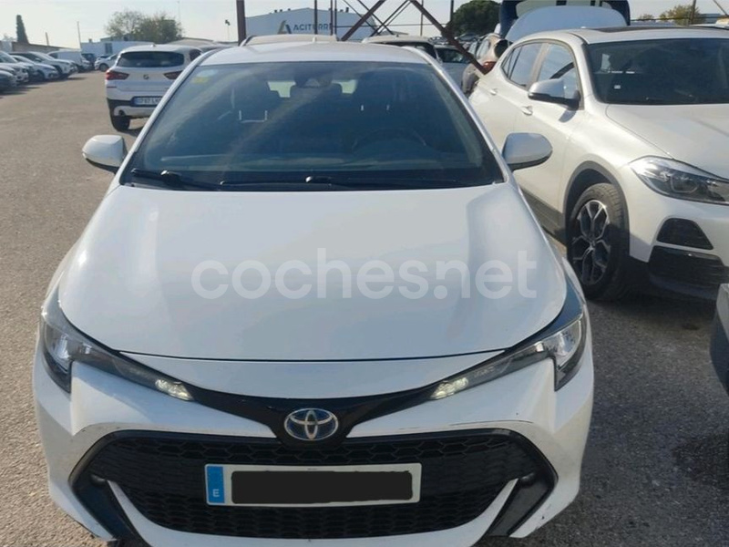 TOYOTA Corolla 1.8 125H BUSINESS PLUS ECVT