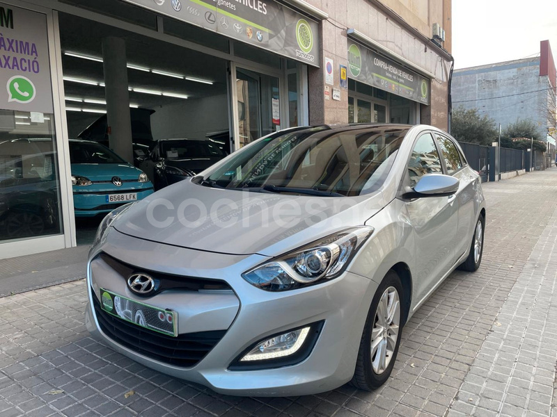 HYUNDAI i30 1.6 CRDi Tecno Sky