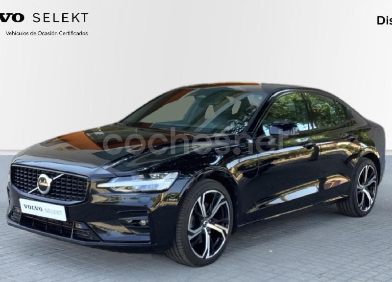 VOLVO S60 B4G FWD Plus Dark Auto