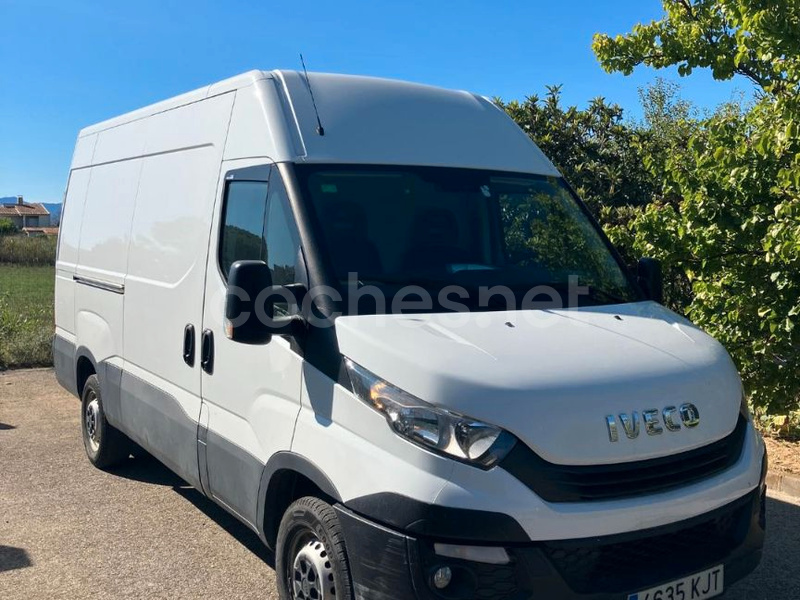 IVECO Daily 2.3 TD 33S 12 A8 V 3000H1