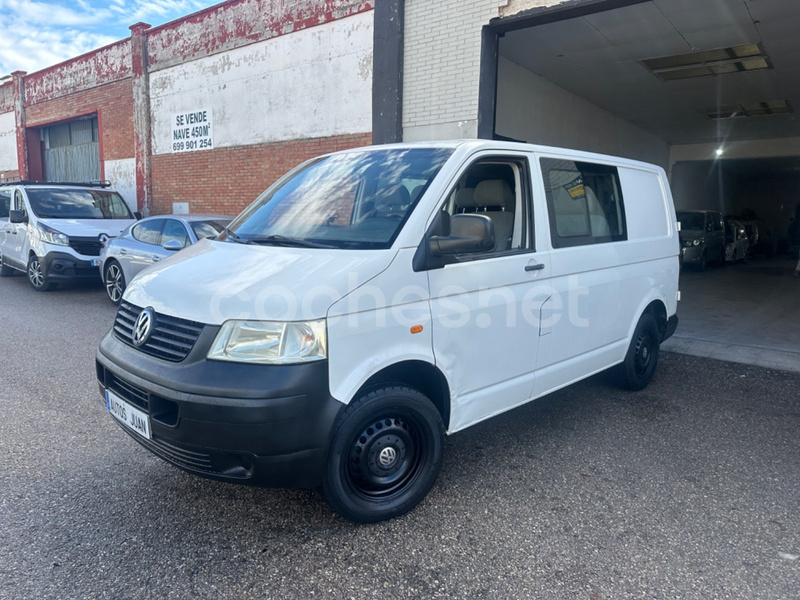 VOLKSWAGEN Transporter Mixto Largo TM 2.5 TDI 130 Tip 3.0T 6pl.