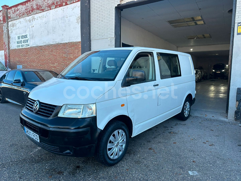 VOLKSWAGEN Transporter Mixto Largo TM 2.5 TDI 130 Tip 3.0T 6pl.