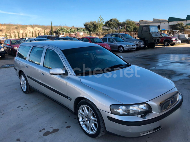 VOLVO V70 2.4T Optima