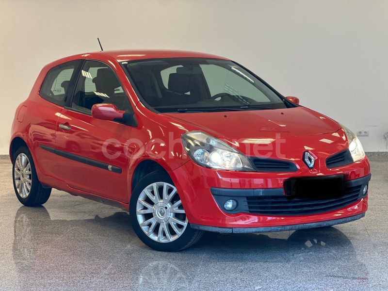 RENAULT Clio Dynamique 1.4 16v