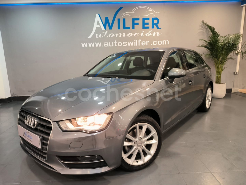 AUDI A3 Sportback 1.6 TDI clean Attracted