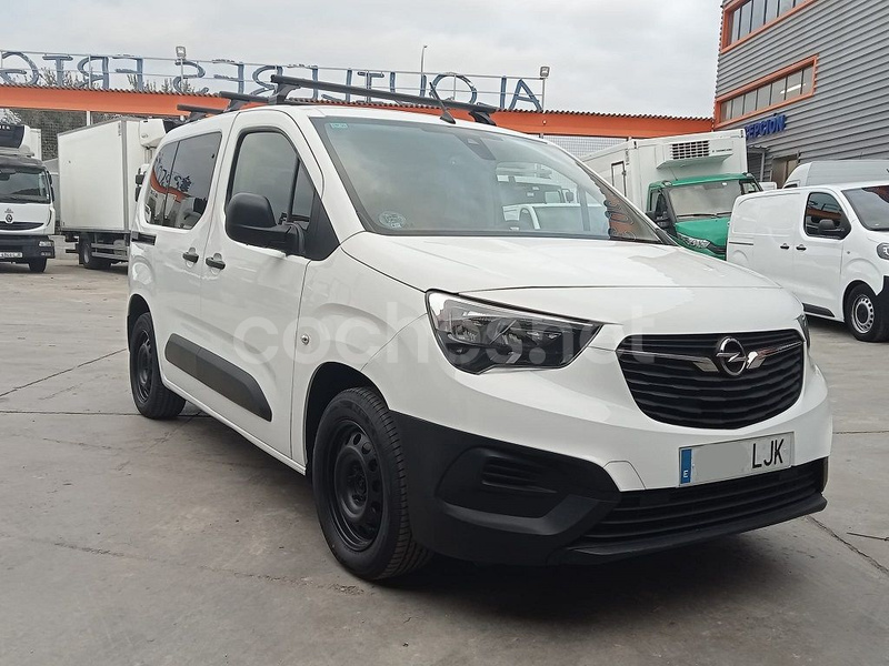 OPEL COMBO 5 PLAZAS E6