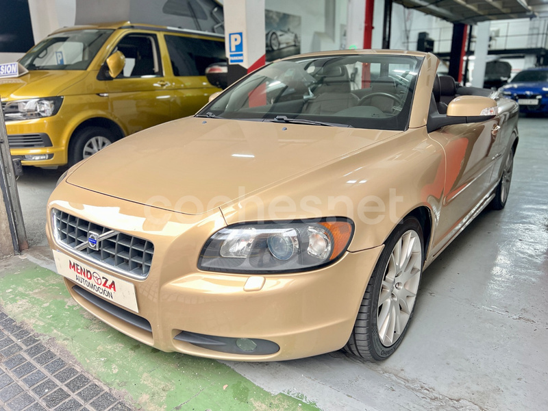 VOLVO C70 2.0D Summum