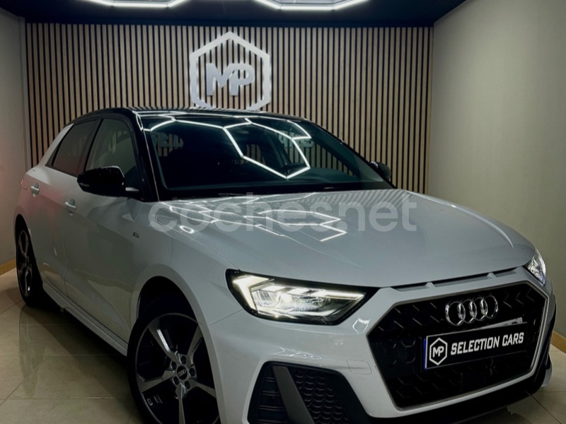 AUDI A1 Sportback Adrenal Black 30TFSI S tr