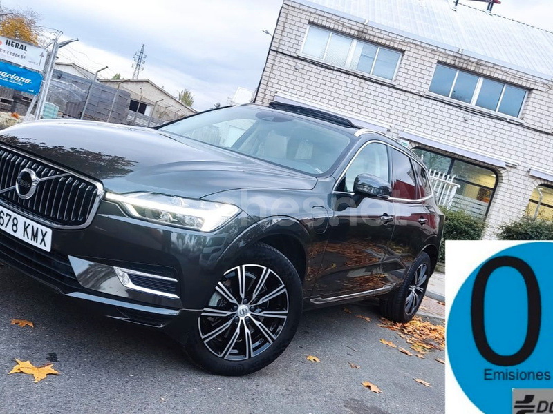 VOLVO XC60 2.0 T8 AWD Inscription Auto