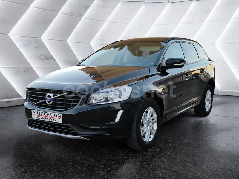 VOLVO XC60 2.0 D3 Momentum Auto