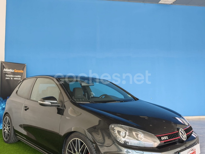 VOLKSWAGEN Golf 2.0 TSI GTI