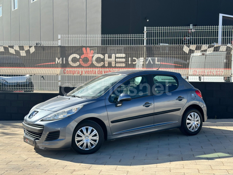 PEUGEOT 207 Confort 1.4 HDI 70