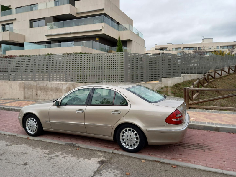 MERCEDES-BENZ Clase E E 270 CDI ELEGANCE