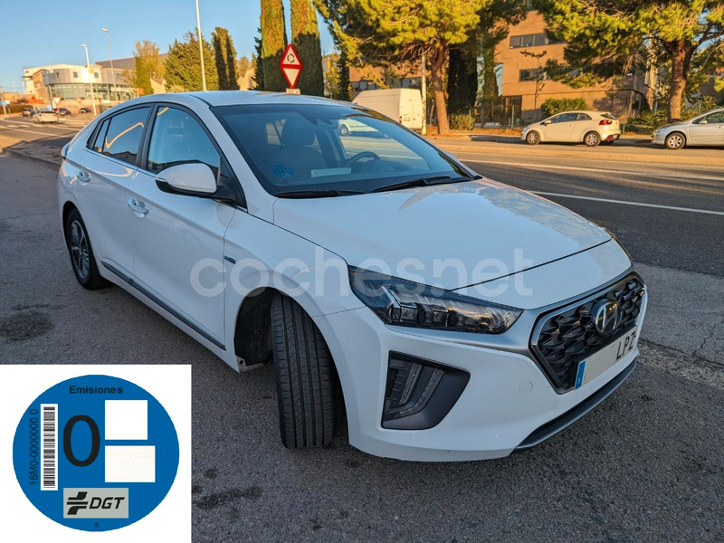 HYUNDAI IONIQ 1.6 GDI PHEV Tecno DCT