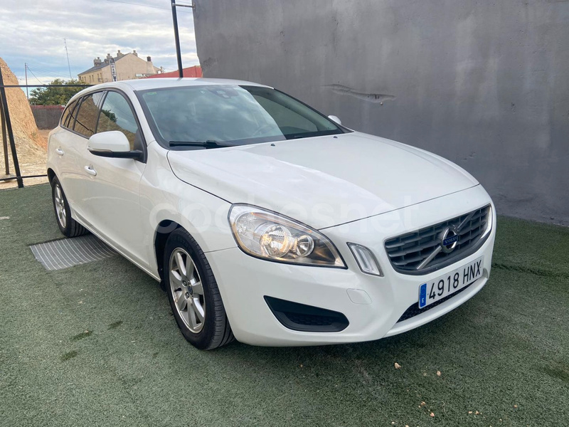 VOLVO V60 2.0 D3 Summum