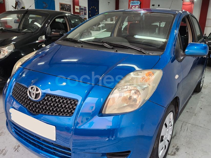 TOYOTA Yaris 1.3 VVTi Blue