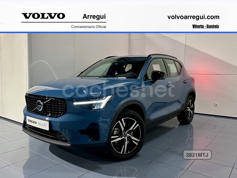 VOLVO XC40 2.0 B3 G Plus Dark Auto