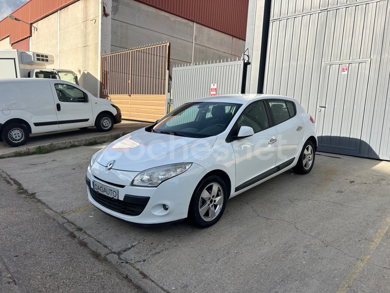 RENAULT Mégane Dynamique dCi 110 eco2 E5