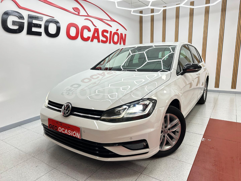 VOLKSWAGEN Golf Advance 2.0 TDI DSG