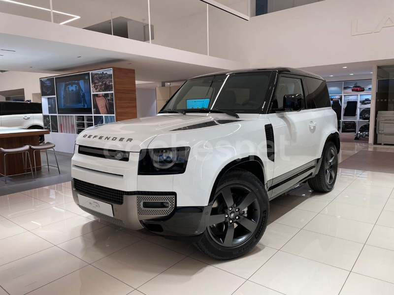 LAND-ROVER Defender 3.0D I6 250 XDynamic SE 90 AT 4WD MHEV