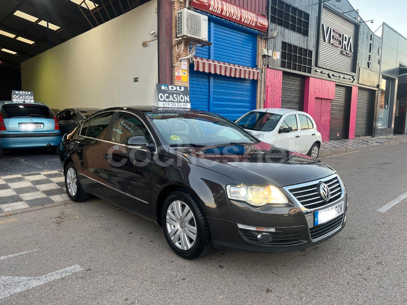 VOLKSWAGEN Passat 2.0 TDI DPF DSG Highline