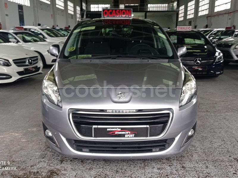 PEUGEOT 5008 Allure 1.6 eHDI 115 FAP ETG6 B.Lion