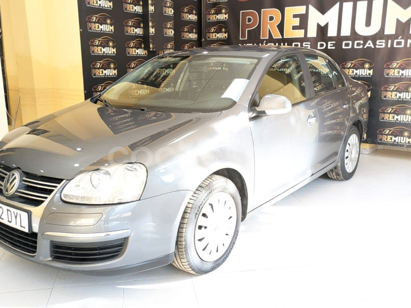 VOLKSWAGEN Jetta 1.6 Trendline