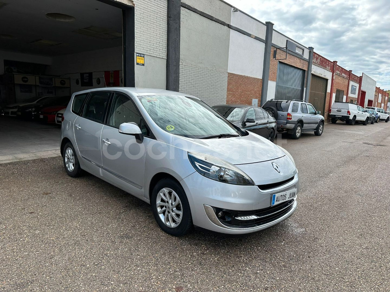 RENAULT Grand Scénic Dynamique dCi 110 7 plazas