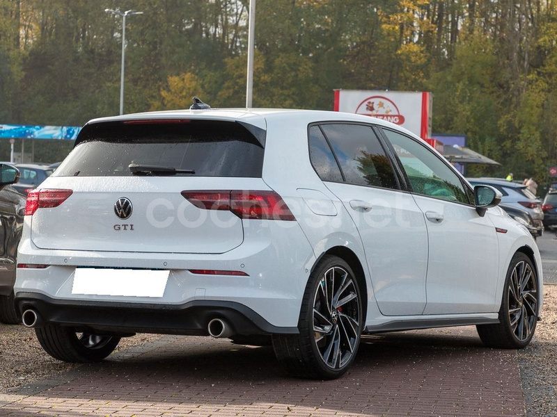 VOLKSWAGEN Golf GTI 2.0 TSI DSG