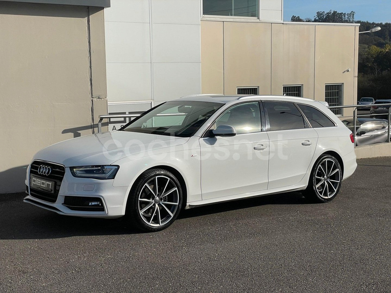 AUDI A4 Avant 2.0 TDI S line edition