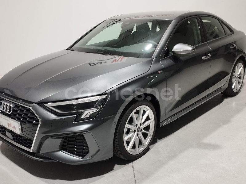 AUDI A3 Sedan S line 30 TFSI S tron