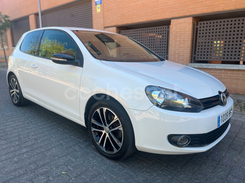 VOLKSWAGEN Golf 1.6 TDI BlueMotion