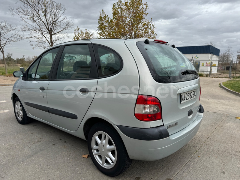 RENAULT Mégane SCENIC DYNAMIQUE 1.9DCI