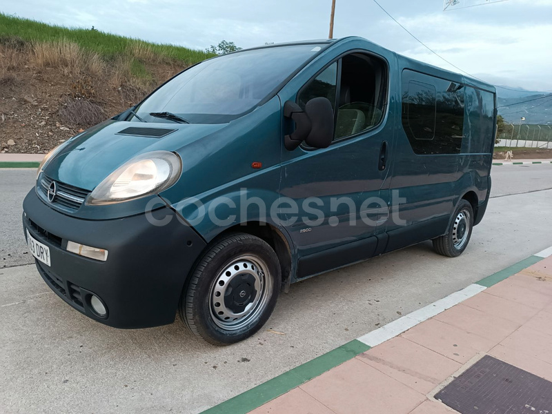 OPEL Vivaro 1.9 CDTI 100 CV Corto 2.7t Combi6