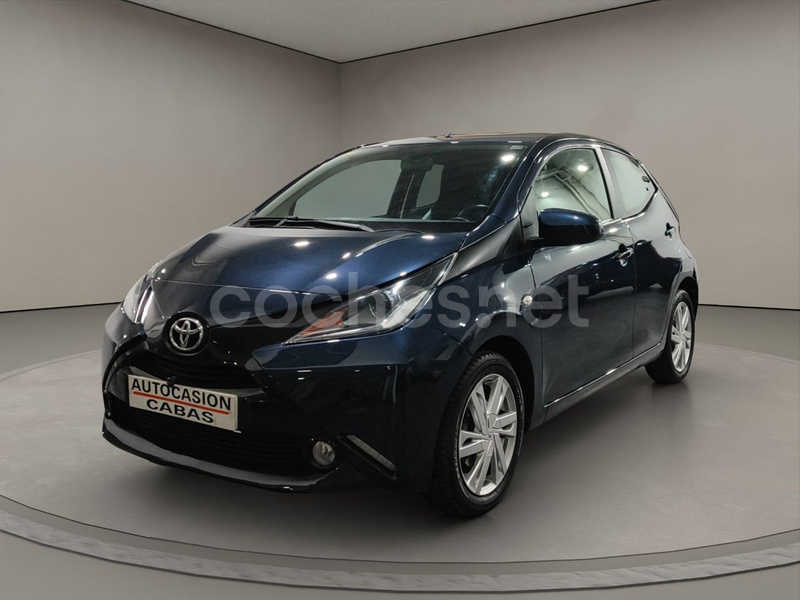 TOYOTA Aygo 1.0 70 xplay business