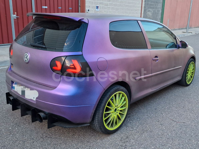 VOLKSWAGEN Golf 1.6 FSI Highline