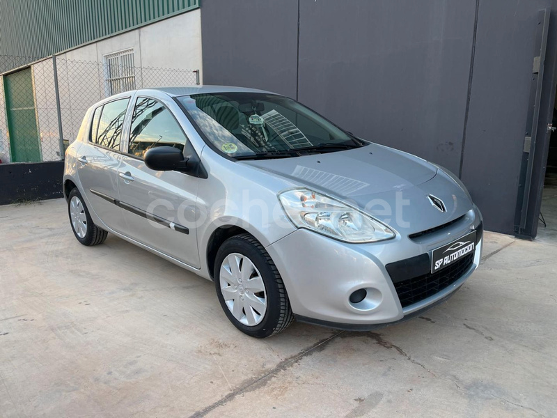 RENAULT Clio Authentique 1.5dCi eco2